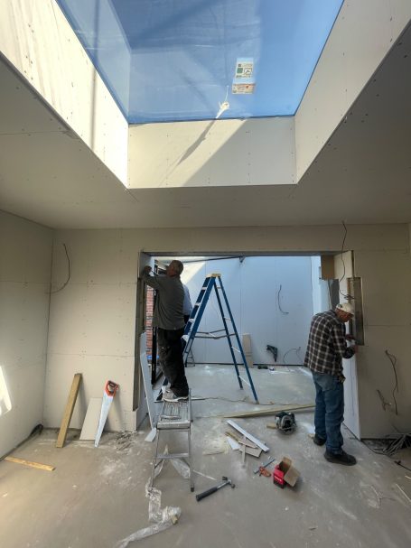 Big skylight by MUSTARD Plans